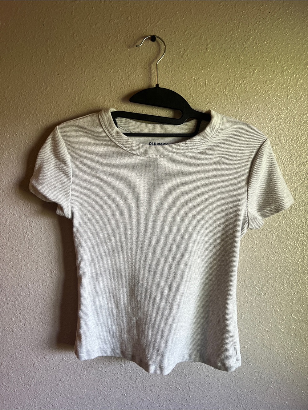 Old Navy Women's Light Gray Short Sleeve Ribbed Tee